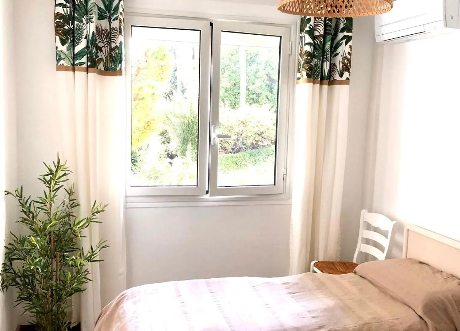 Appartement T3 Plage Et Festival Cannes Apartment